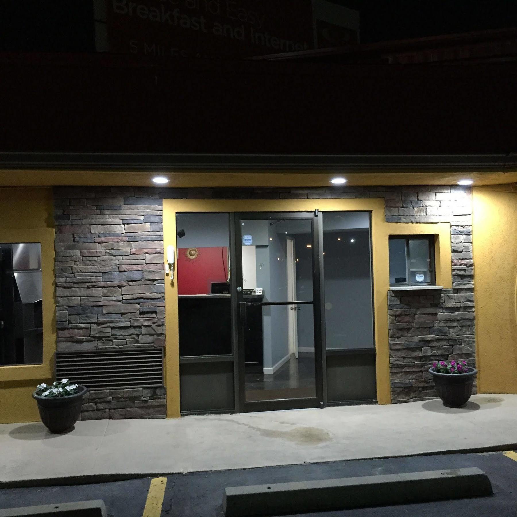 Journey Inn Marion Bagian luar foto